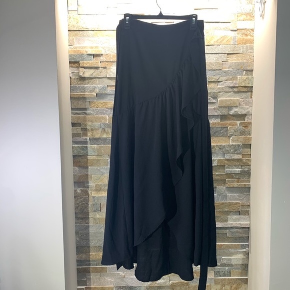 Know One Cares Ruffle Wrap Skirt - Picture 4 of 6